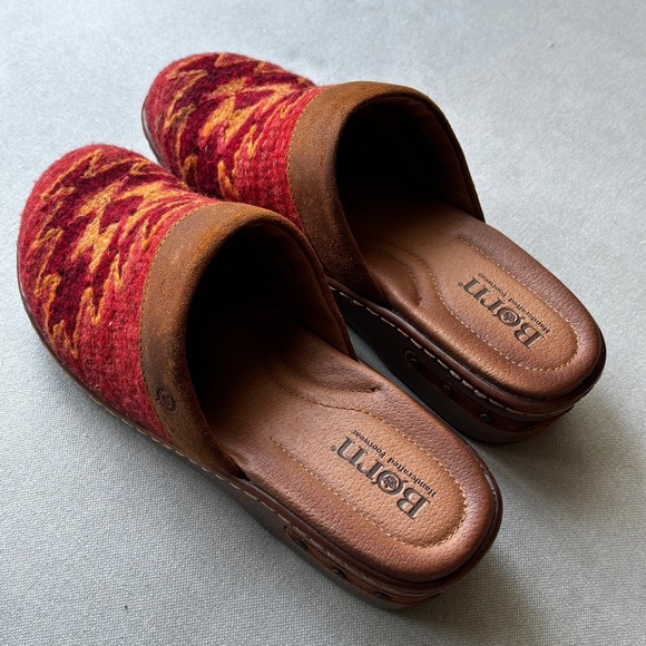 Born Bandy Clogs - Southwest Handwoven Blanket Red - Womens Size 7/38 - Picture 2 of 10